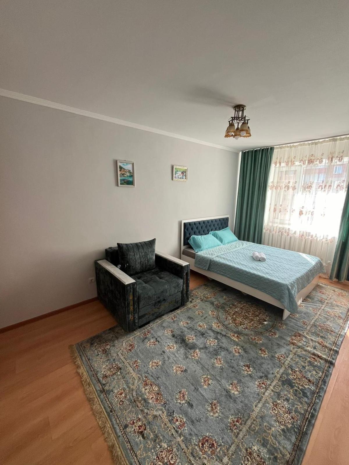 Cosy flat in the city center Taldykol Екстер'єр фото